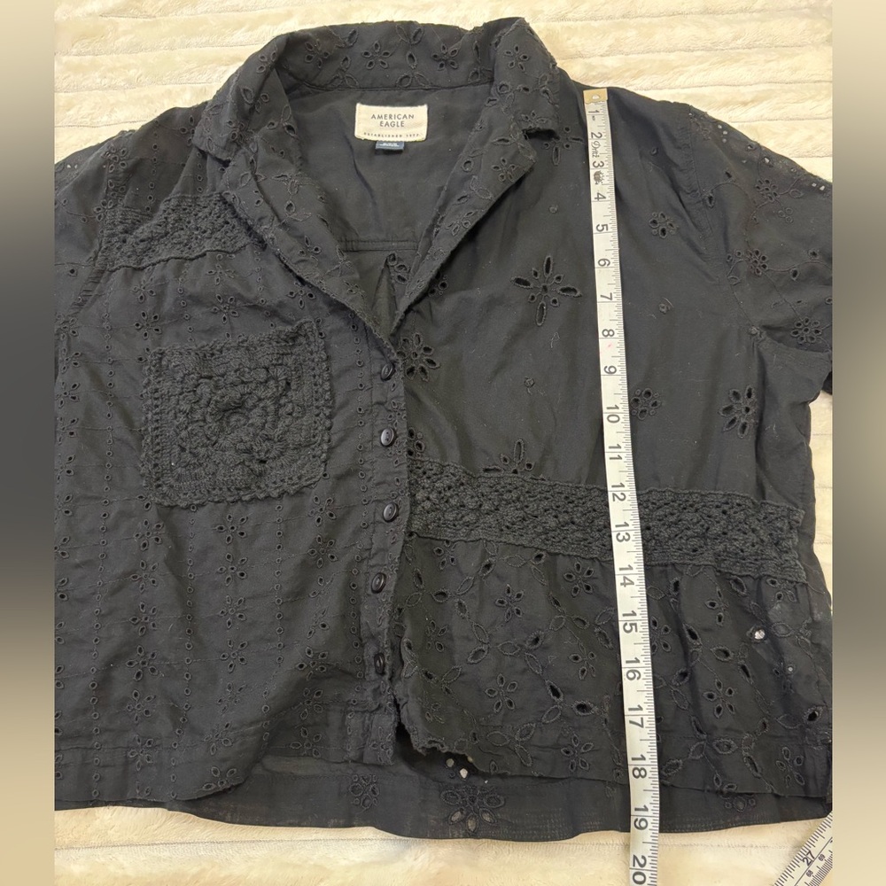 American Eagle cropped embroidered eyelet lace button up boho cottagecore top, M - Picture 11 of 12